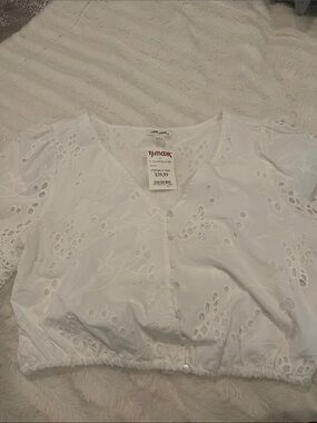 T.J.Maxx White Eyelet Button-Front Crop Blouse